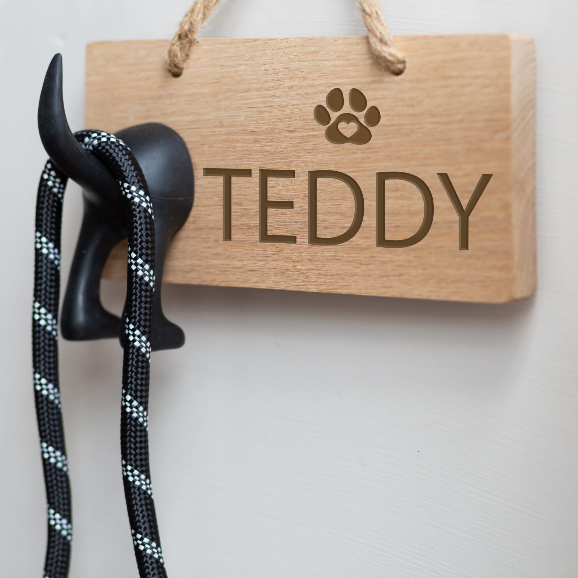 Personalised Wooden Dog Lead Plaque with Dog Tail Hook